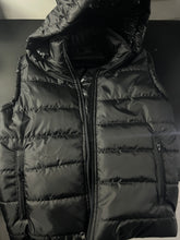 Load image into Gallery viewer, Sleeveless Parachute Gilt Jacket