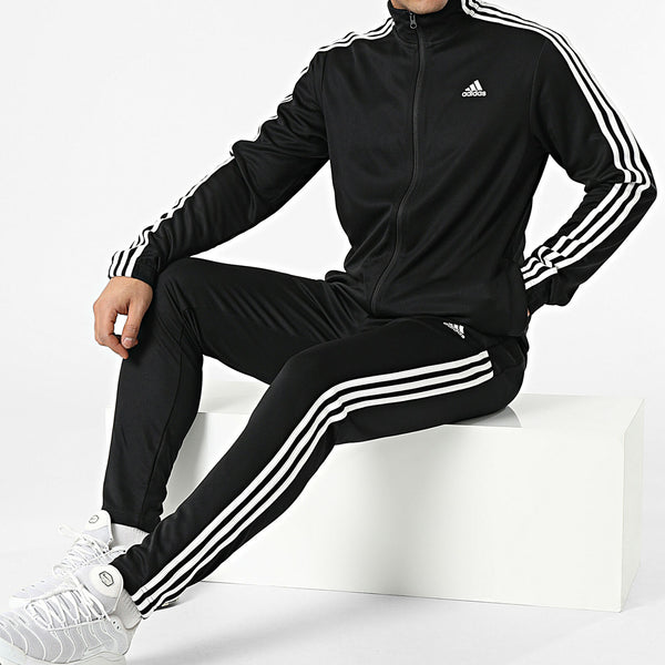 How to select Tracksuits in winter?