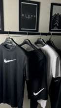 Load image into Gallery viewer, Nike Pro Complete Set Quick Dry
