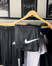 Load image into Gallery viewer, Nike Pro Complete Set Quick Dry
