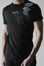Load image into Gallery viewer, Stylish black tee
